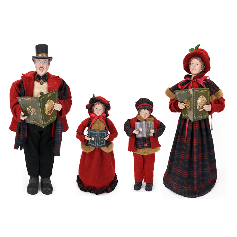 Christmas Caroler Family ITEM 0826001